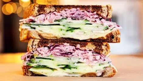 vaggie-reuben Veggie Reuben